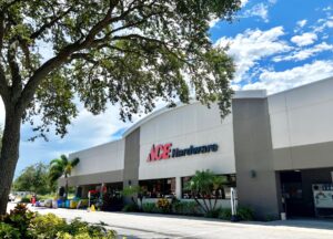 Photo of Keystone Crossing building with ACE Hardware Store